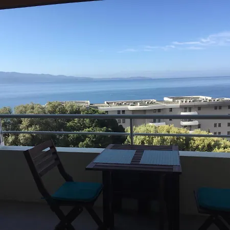 T3 Classe 3 Etoiles Vue Avec Terrasse ,plage 2 Minutes A Pied Ajaccio (Corsica)