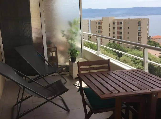 Apartmán T3 Classe 3 Etoiles Vue Avec Terrasse ,plage 2 Minutes A Pied *