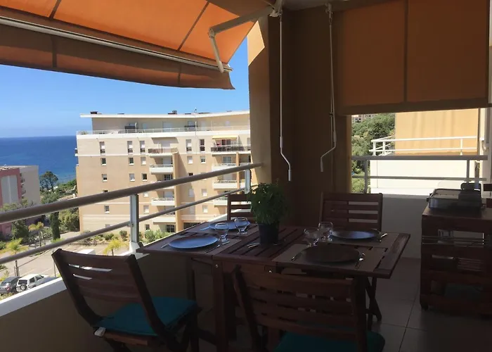 T3 Classe 3 Etoiles Vue Avec Terrasse ,plage 2 Minutes A Pied Apartmán