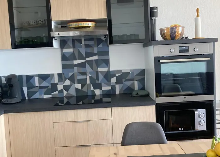 T3 Classe 3 Etoiles Vue Avec Terrasse ,plage 2 Minutes A Pied Apartment *